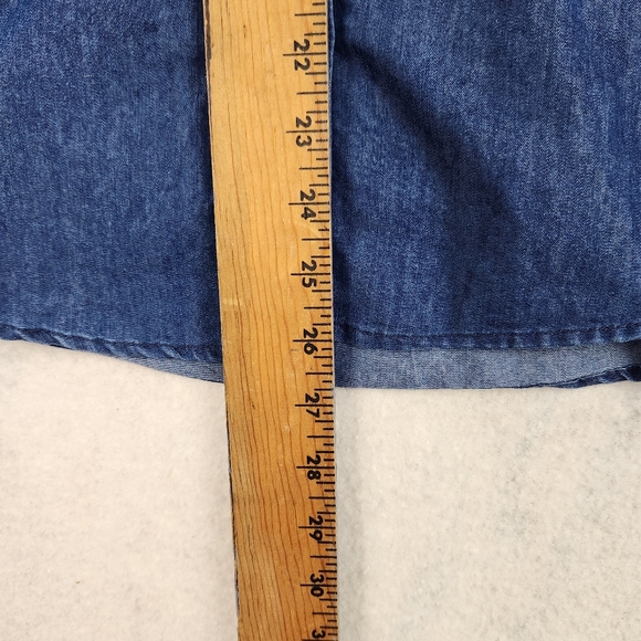 Kim Rogers Size Large Blue Denim Style Button Down Roll Tab Sleeve Casual Shirt - Picture 5 of 9